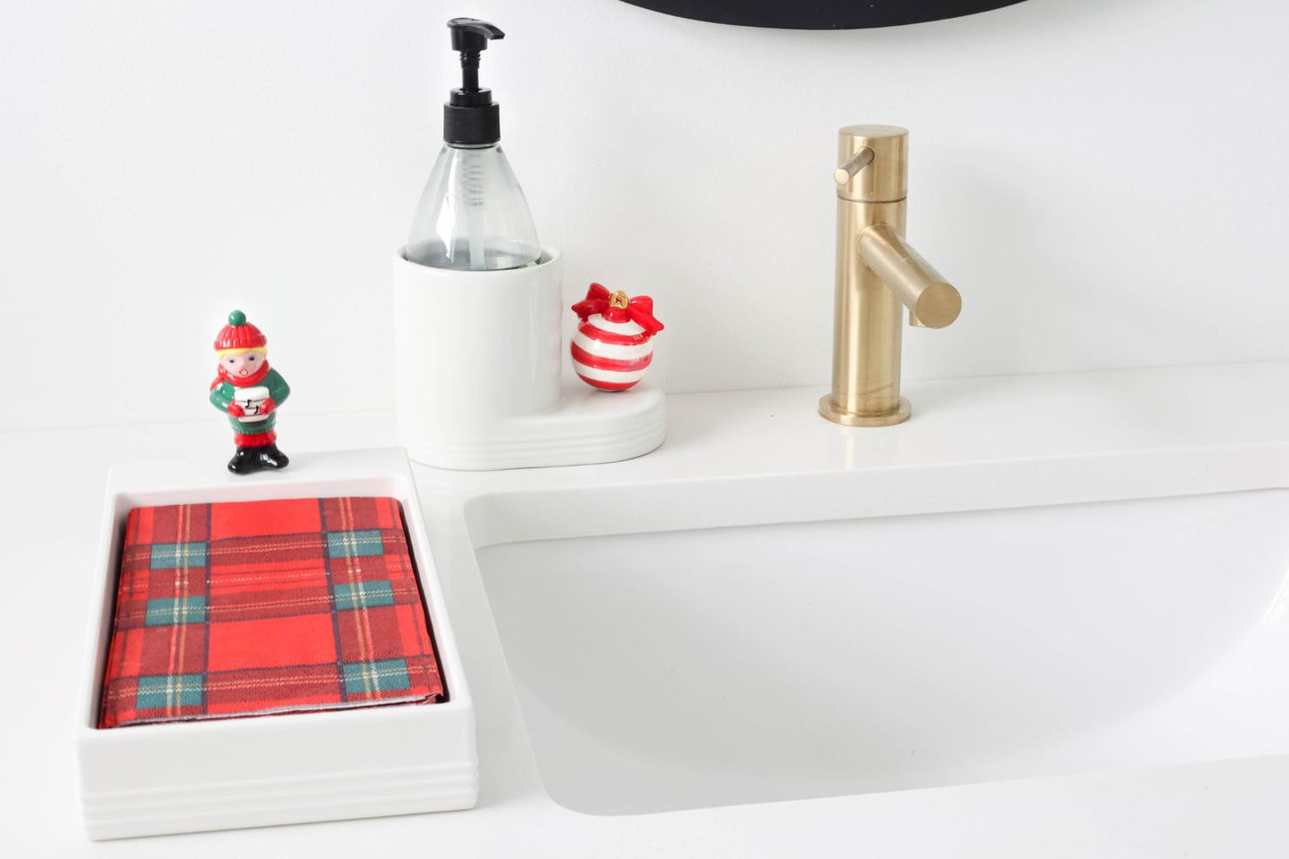 pinstripes melamine guest towel holder